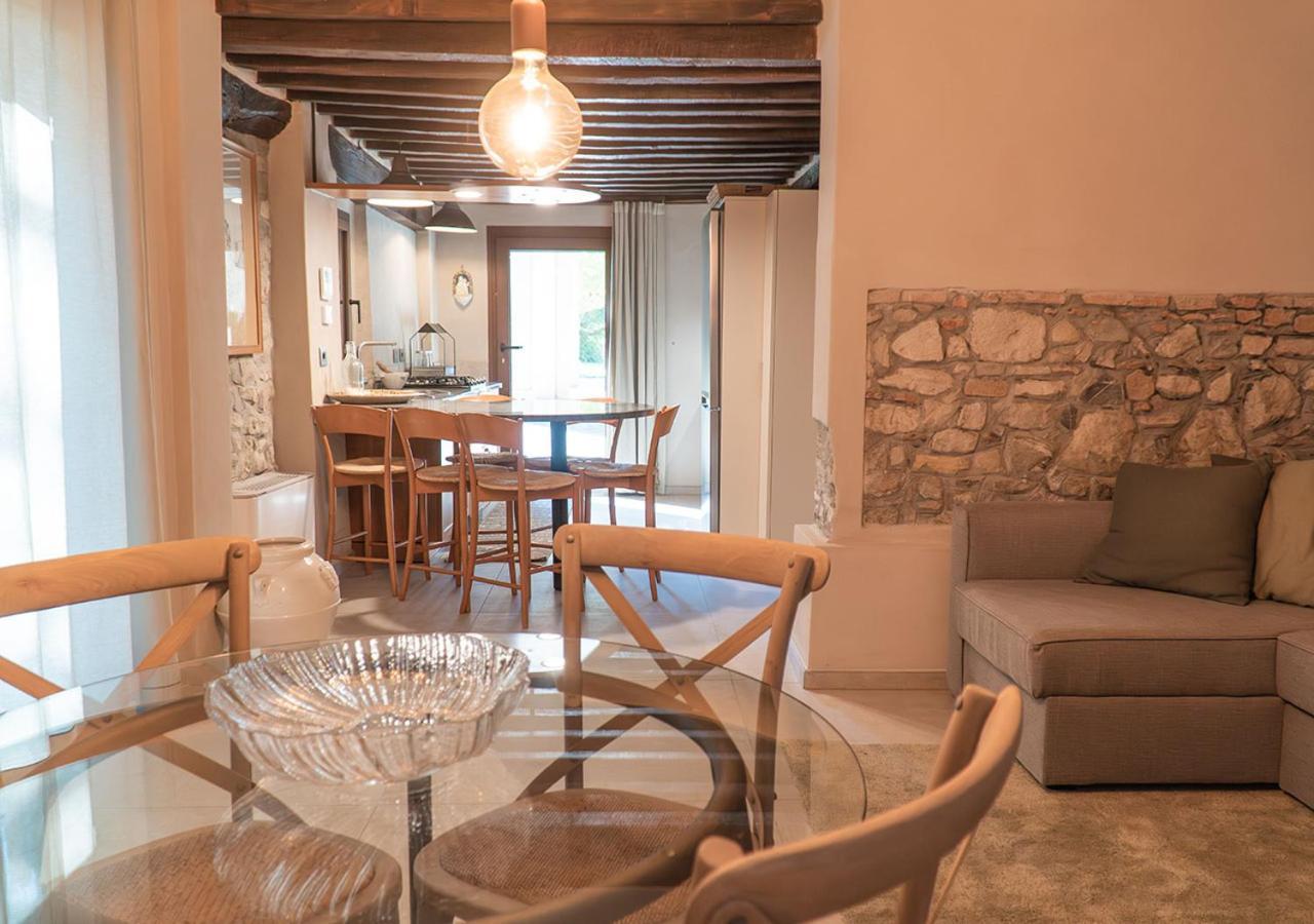 Appartement Casale Gambini à Quattro Castella Extérieur photo