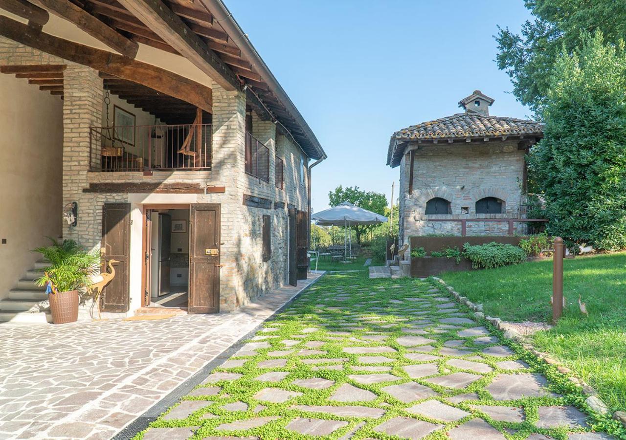 Appartement Casale Gambini à Quattro Castella Extérieur photo
